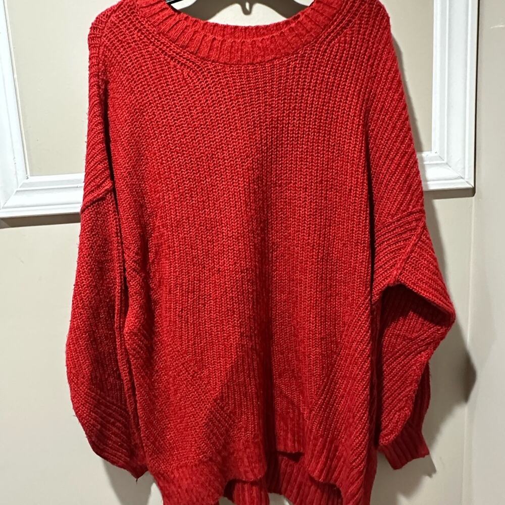 American Eagle Outfitters‎ Red Crew Neck Sweater with Ribbed Knit